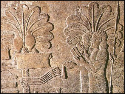 http://correodelasculturas.files.wordpress.com/2007/08/relieve-asirio.jpg