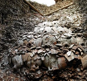 http://www.culturaclasica.com/files/monte_testaccio.jpg