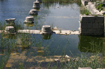 Letoon - porticoes