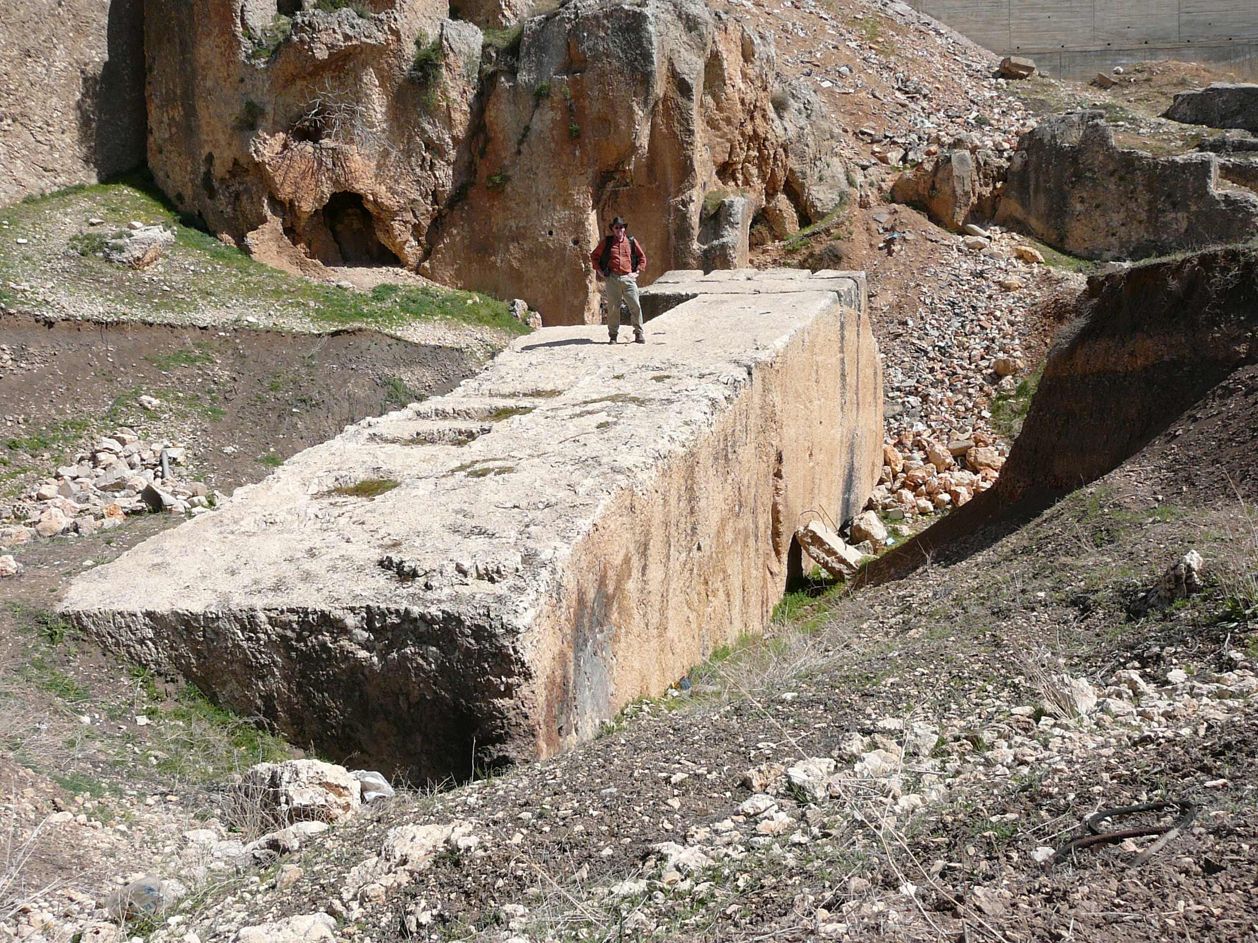 http://upload.wikimedia.org/wikipedia/commons/5/57/Baalbek-_largest_stone.jpg
