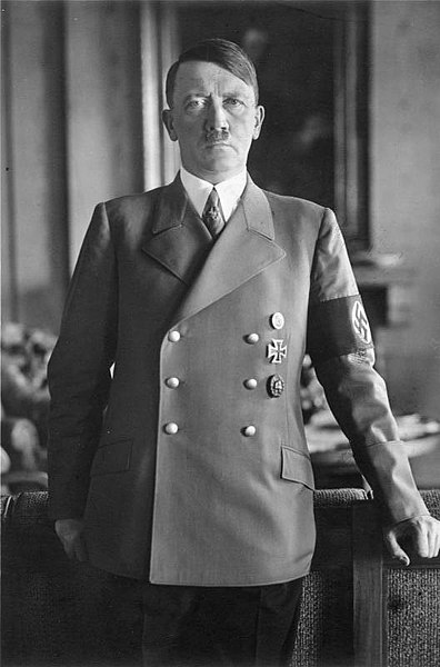 Archivo:Bundesarchiv Bild 183-H1216-0500-002, Adolf Hitler.jpg